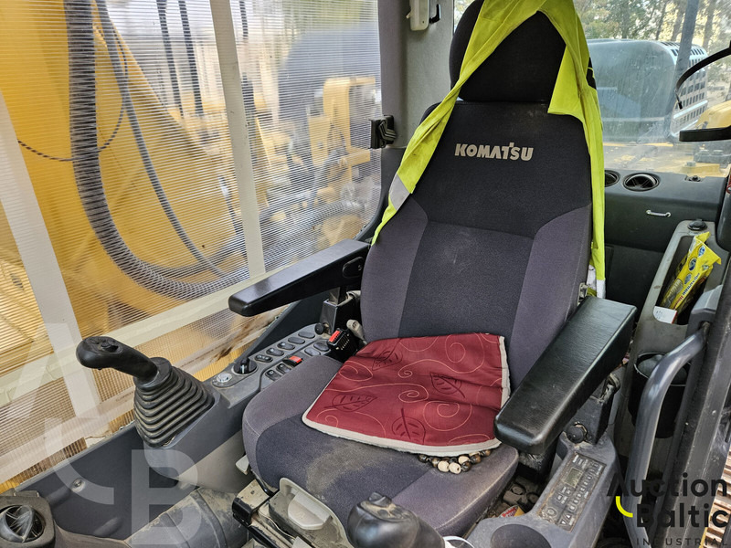 Komatsu PC210LC-11 - Bandgrävare: bild 5 Komatsu PC210LC-11 - Bandgrävare: bild 5