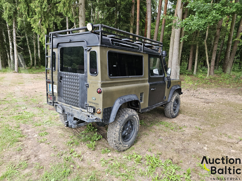 Land Rover Defender 90 - SUV: bild 4 Land Rover Defender 90 - SUV: bild 4