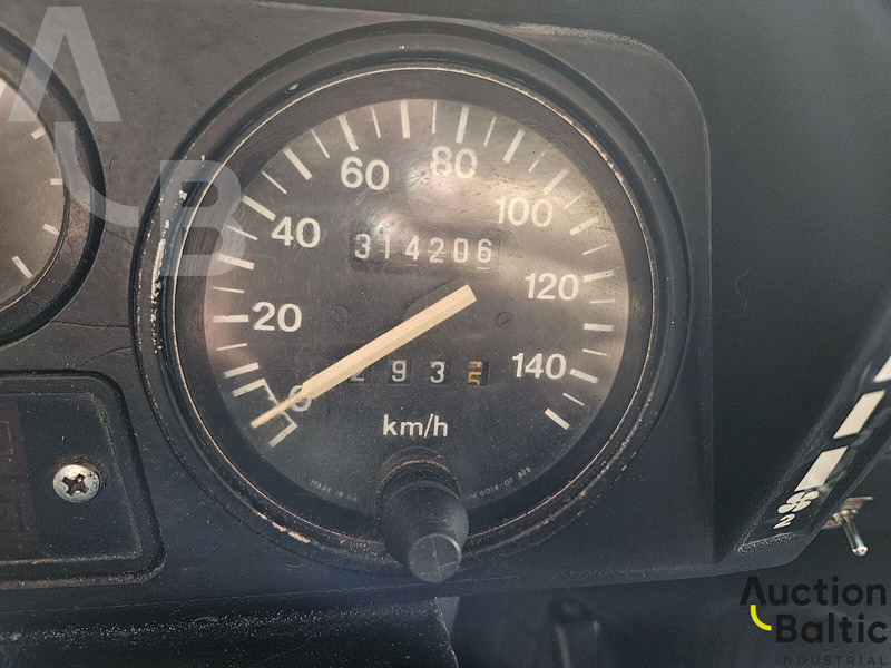 Land Rover Defender 90 - SUV: bild 5 Land Rover Defender 90 - SUV: bild 5