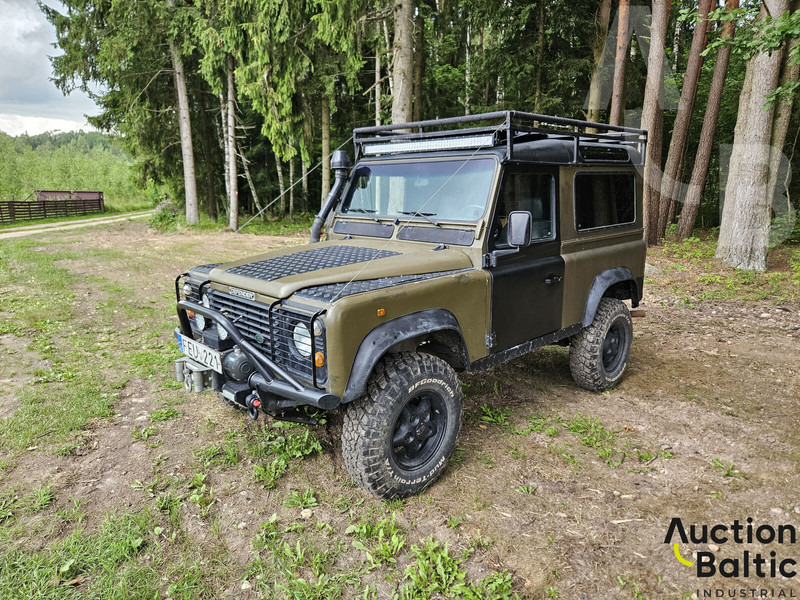 Land Rover Defender 90 - SUV: bild 1 Land Rover Defender 90 - SUV: bild 1