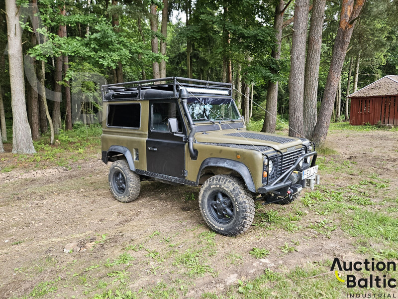Land Rover Defender 90 - SUV: bild 2 Land Rover Defender 90 - SUV: bild 2