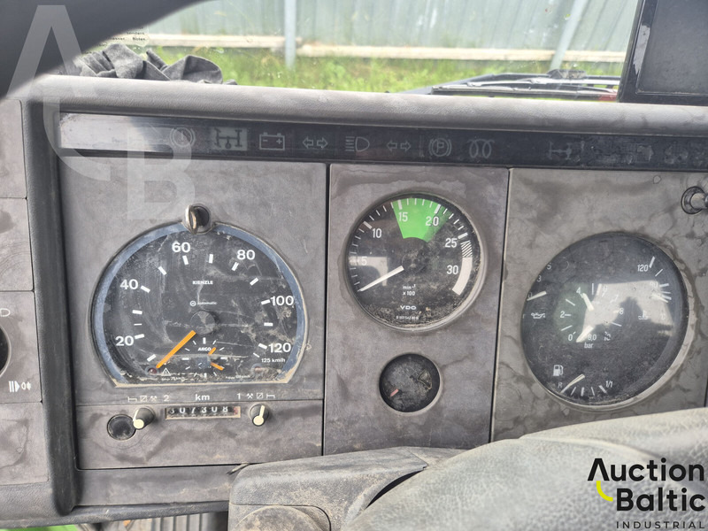 Tippbil lastbil, Kranbil Mercedes-Benz 1117K: bild 8