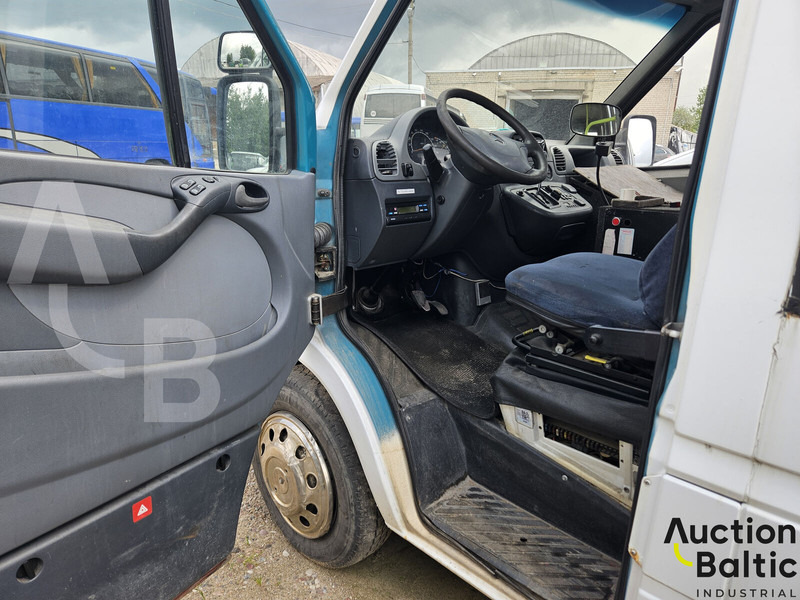 Mercedes-Benz 300-serie 313 - Minibuss, Persontransport: bild 5 Mercedes-Benz 300-serie 313 - Minibuss, Persontransport: bild 5