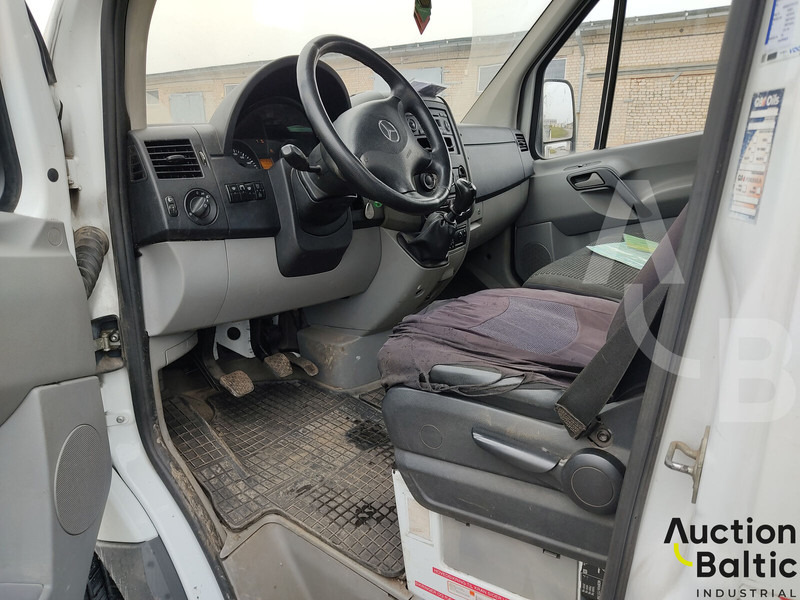 Mercedes-Benz Sprinter 515 CDI - Flakbil, Kranbil: bild 5 Mercedes-Benz Sprinter 515 CDI - Flakbil, Kranbil: bild 5