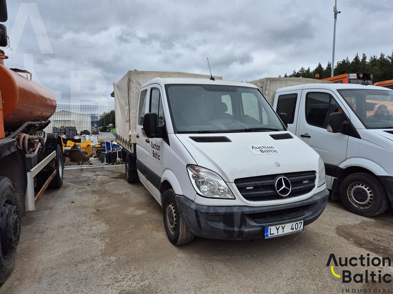 Mercedes-Benz Sprinter - Transportbil med kapell: bild 1 Mercedes-Benz Sprinter - Transportbil med kapell: bild 1