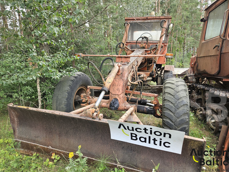 Onbekend DZ-99 - Väghyvel: bild 2 Onbekend DZ-99 - Väghyvel: bild 2