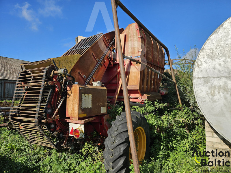 TIM Sugar beet harvester - Skördetröska: bild 2 TIM Sugar beet harvester - Skördetröska: bild 2