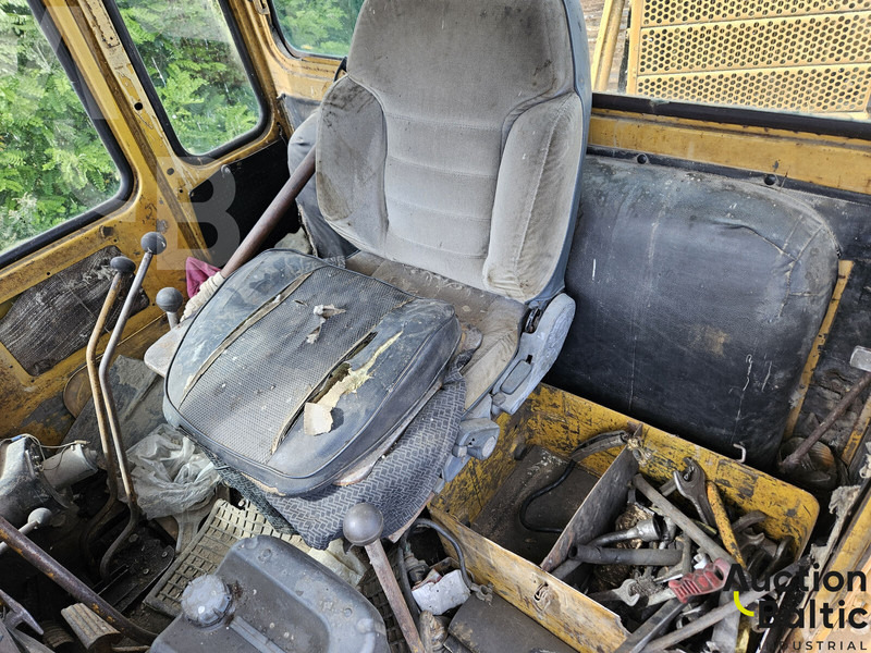 Talleks T-170 - Bulldozer: bild 5 Talleks T-170 - Bulldozer: bild 5