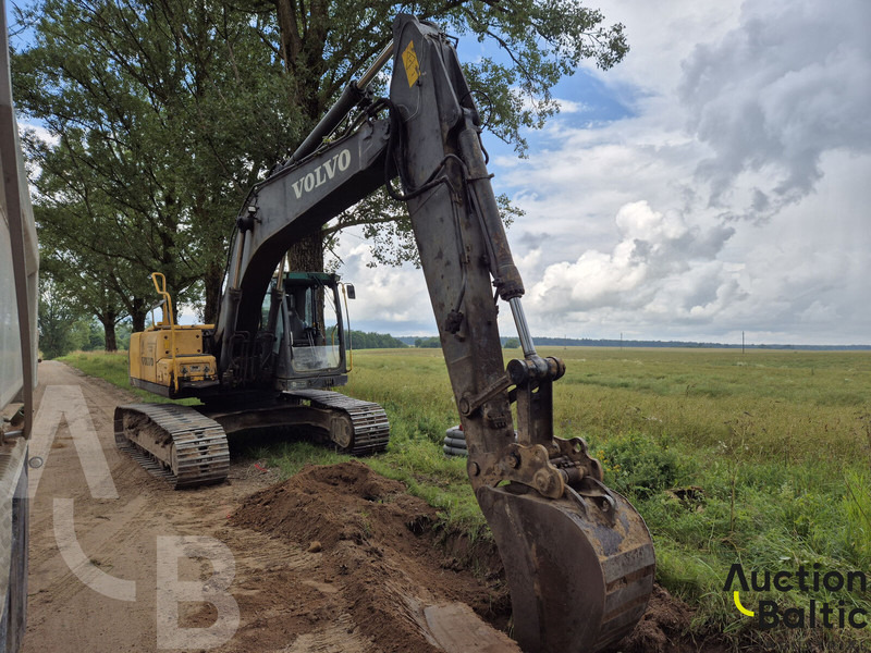 Volvo EC 210 C L - Bandgrävare: bild 1 Volvo EC 210 C L - Bandgrävare: bild 1