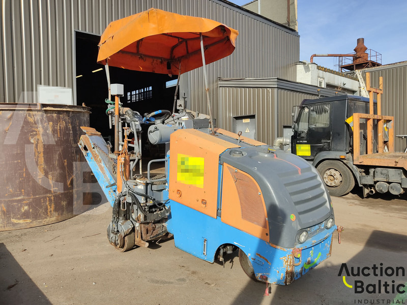 Wirtgen W35DC - Asfaltmaskin: bild 1 Wirtgen W35DC - Asfaltmaskin: bild 1