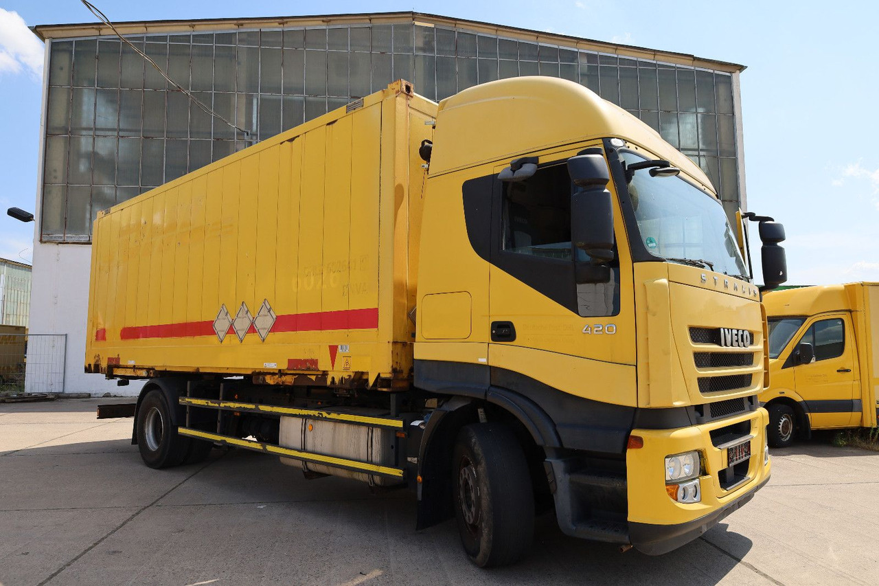 Iveco STRALIS/Magirus/L042/1. Hand - Containerbil/ Växelflak lastbil: bild 2 Iveco STRALIS/Magirus/L042/1. Hand - Containerbil/ Växelflak lastbil: bild 2