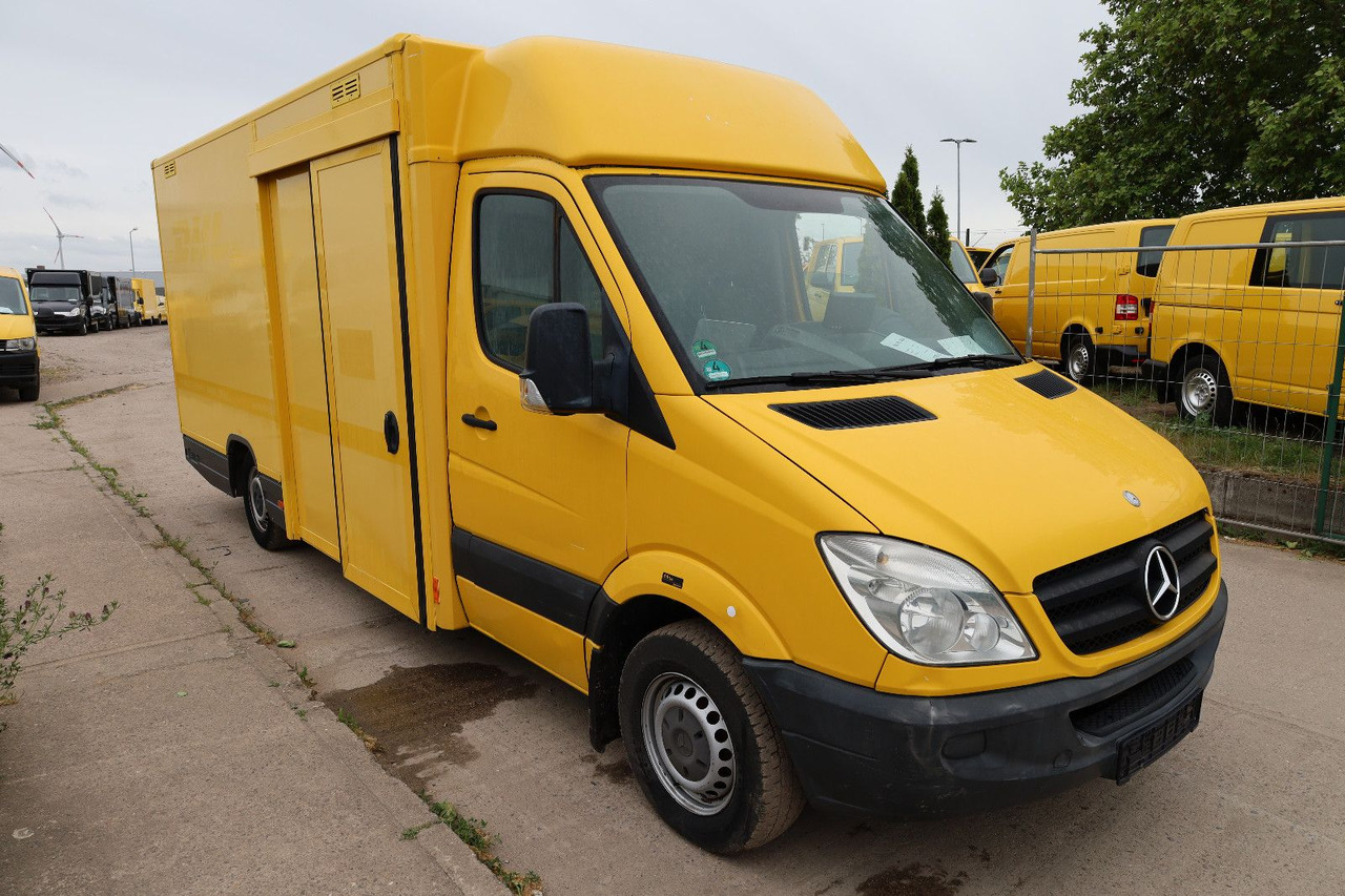 Mercedes-Benz Sprinter II Pritsche/ Koffer/Regalsystem - Volymskåp: bild 2 Mercedes-Benz Sprinter II Pritsche/ Koffer/Regalsystem - Volymskåp: bild 2