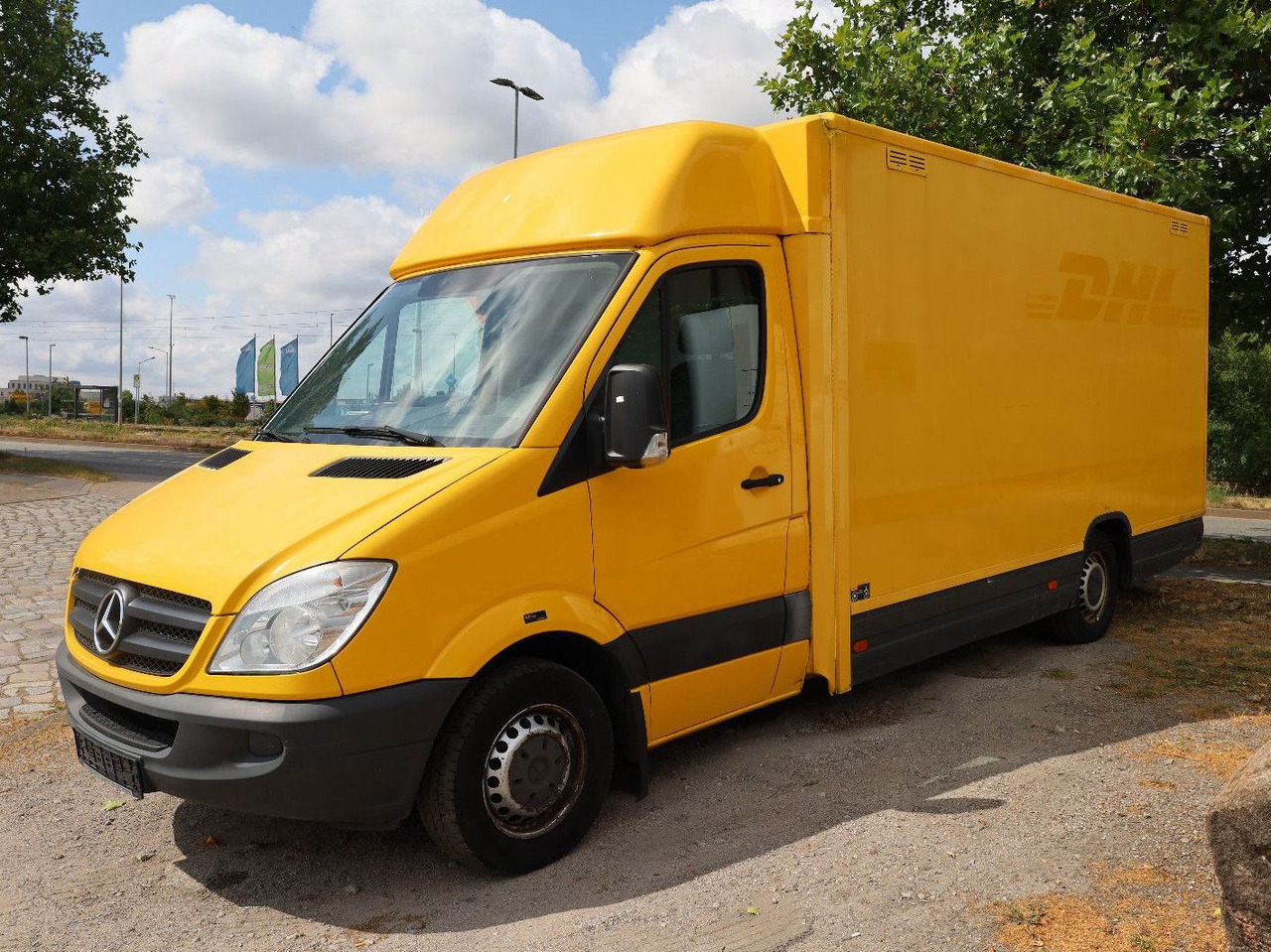 Mercedes-Benz Sprinter II Pritsche/ Koffer/Regalsystem - Volymskåp: bild 2 Mercedes-Benz Sprinter II Pritsche/ Koffer/Regalsystem - Volymskåp: bild 2