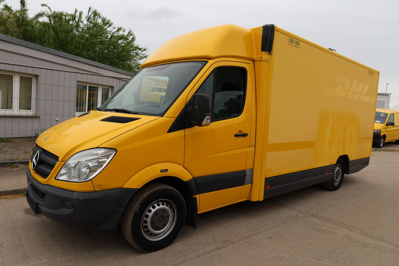 Mercedes-Benz Sprinter II Pritsche/ Koffer/Regalsystem - Volymskåp: bild 1 Mercedes-Benz Sprinter II Pritsche/ Koffer/Regalsystem - Volymskåp: bild 1