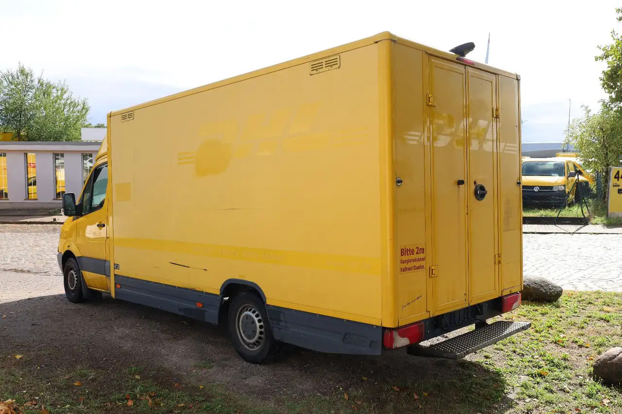 Mercedes-Benz Sprinter II Pritsche/ Koffer/Regalsystem - Volymskåp: bild 4 Mercedes-Benz Sprinter II Pritsche/ Koffer/Regalsystem - Volymskåp: bild 4