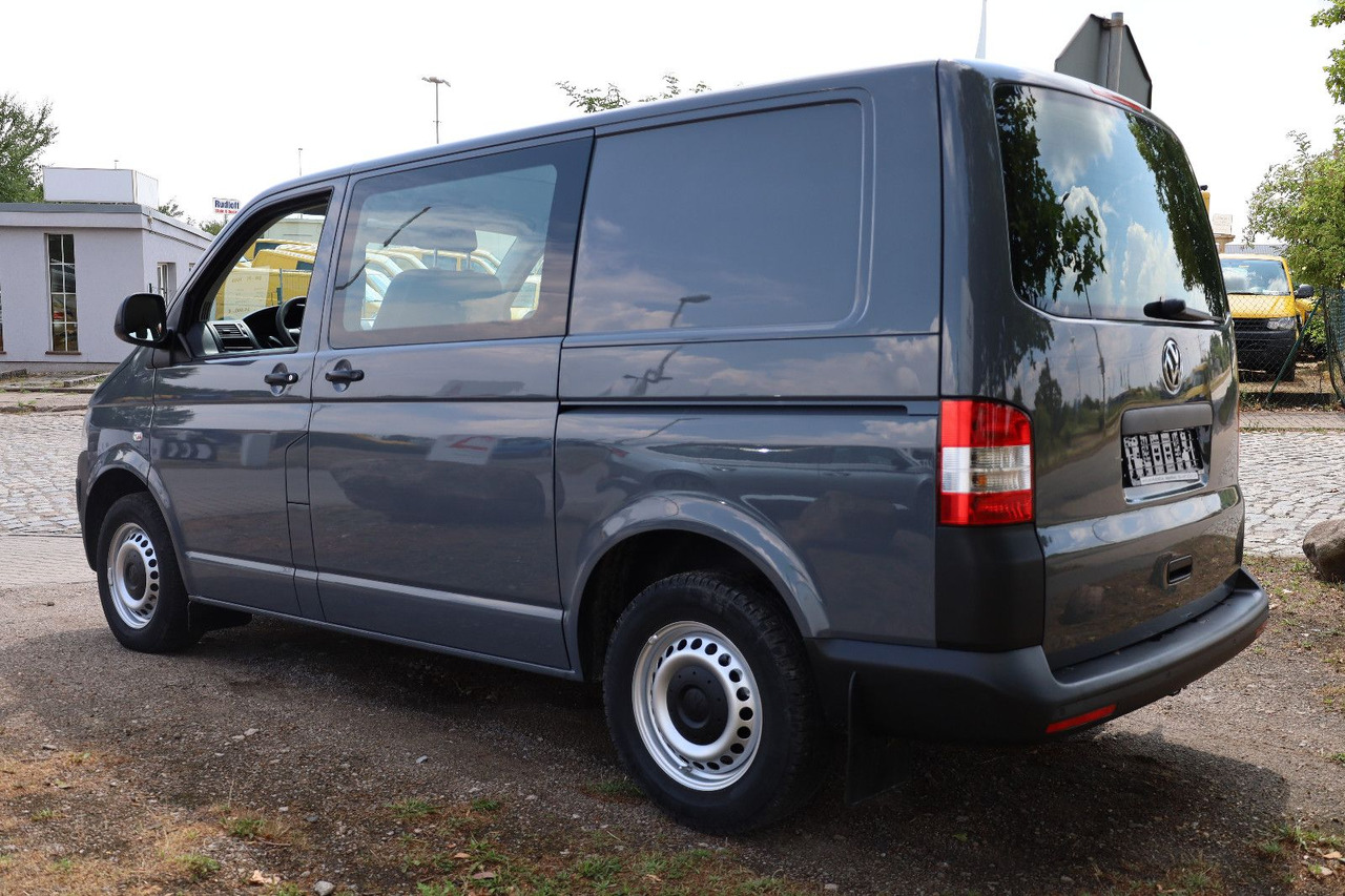 Volkswagen T5 Transporter Kasten-Kombi 2.0 TDI/EU5/5-Sitze - Persontransport: bild 4 Volkswagen T5 Transporter Kasten-Kombi 2.0 TDI/EU5/5-Sitze - Persontransport: bild 4