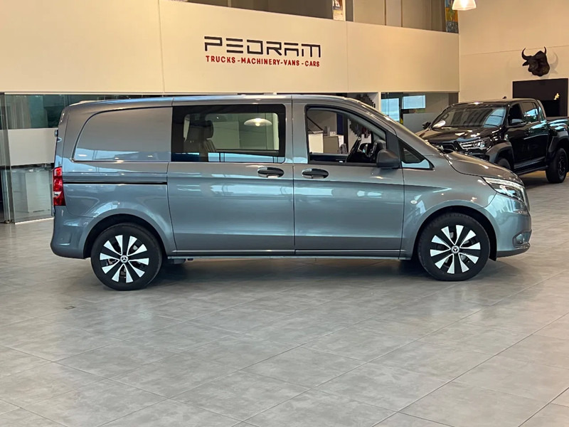 Mercedes-Benz Vito 119 4x4*4-MATIC*6 Seats*TOP CONDITIE* - Skåpbil, Dubbelhytt transportbil: bild 3 Mercedes-Benz Vito 119 4x4*4-MATIC*6 Seats*TOP CONDITIE* - Skåpbil, Dubbelhytt transportbil: bild 3