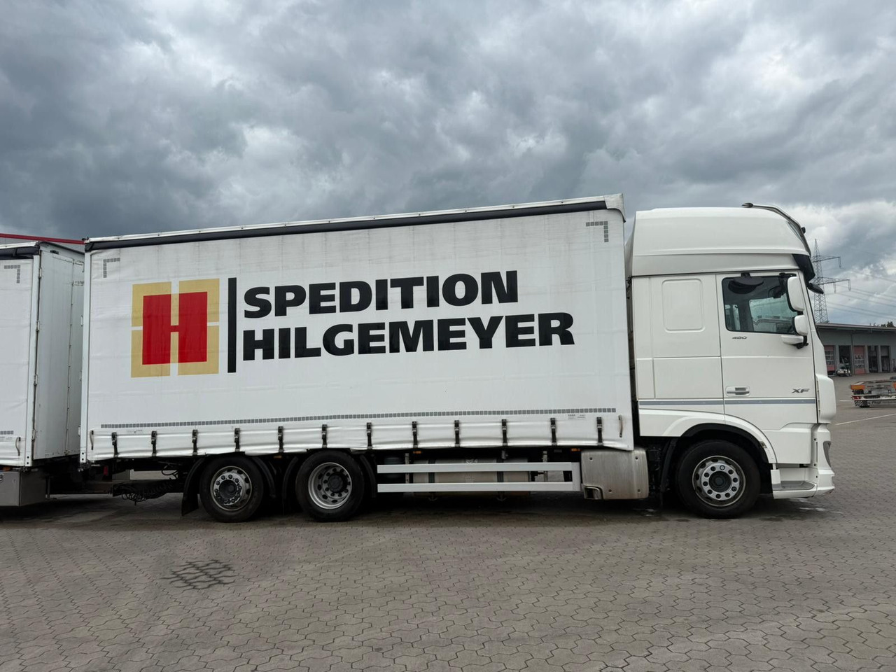 DAF XF 480 FAN LowDeck 6x2 Jumbo Inklusive Anhänger - Kapellbil: bild 4 DAF XF 480 FAN LowDeck 6x2 Jumbo Inklusive Anhänger - Kapellbil: bild 4
