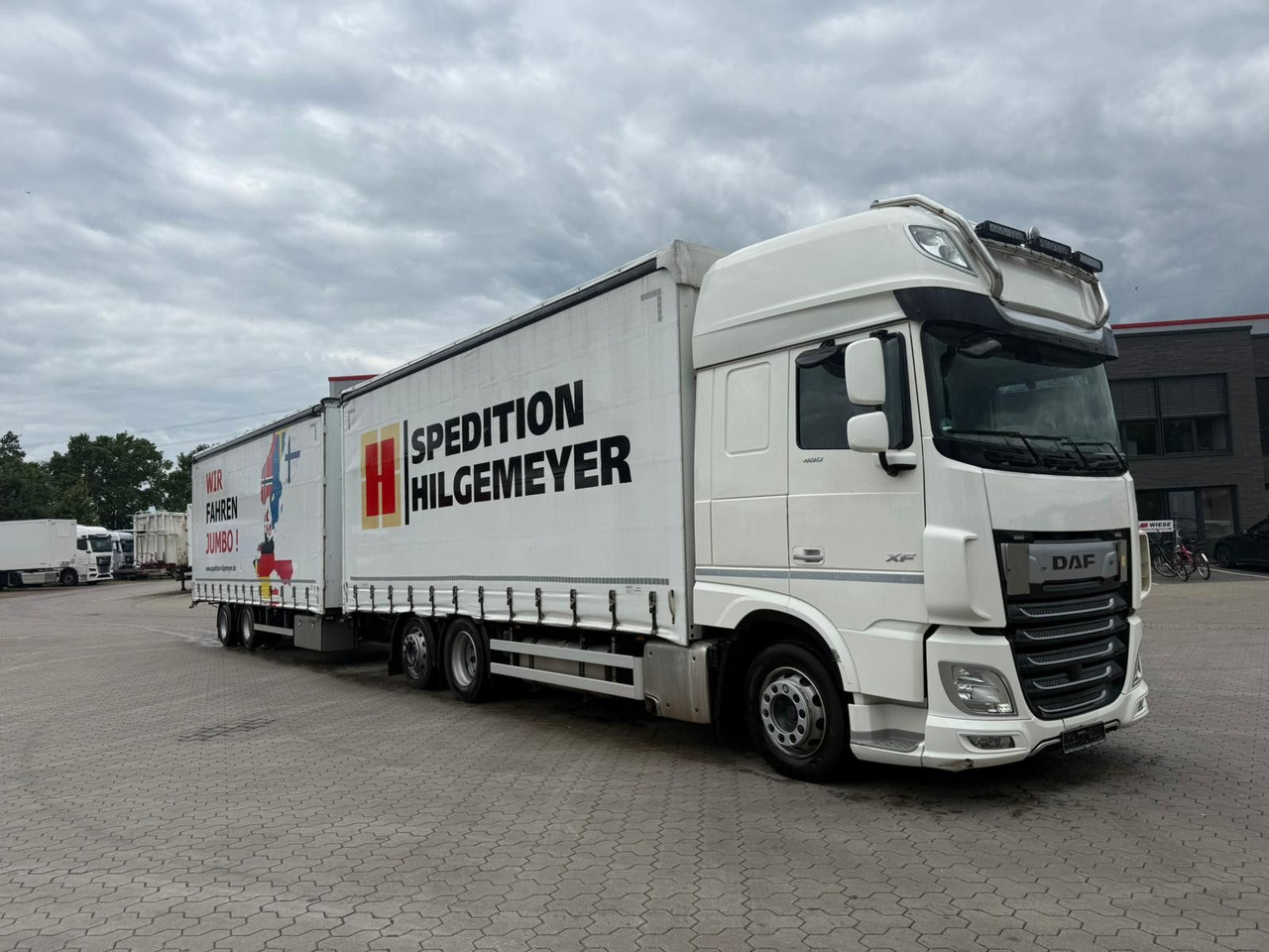 DAF XF 480 FAN LowDeck 6x2 Jumbo Inklusive Anhänger - Kapellbil: bild 1 DAF XF 480 FAN LowDeck 6x2 Jumbo Inklusive Anhänger - Kapellbil: bild 1