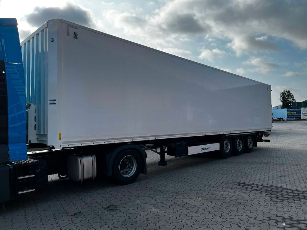 Krone Koffer mit Ladebordwand 2.000 kg Top Klappe - Skåp semitrailer: bild 2 Krone Koffer mit Ladebordwand 2.000 kg Top Klappe - Skåp semitrailer: bild 2
