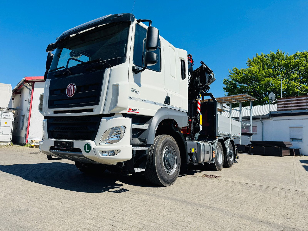 Tatra 6x6x6 Phoenix Fassi F545RA.2.27 L214 V20 - Flakbil, Kranbil: bild 1 Tatra 6x6x6 Phoenix Fassi F545RA.2.27 L214 V20 - Flakbil, Kranbil: bild 1