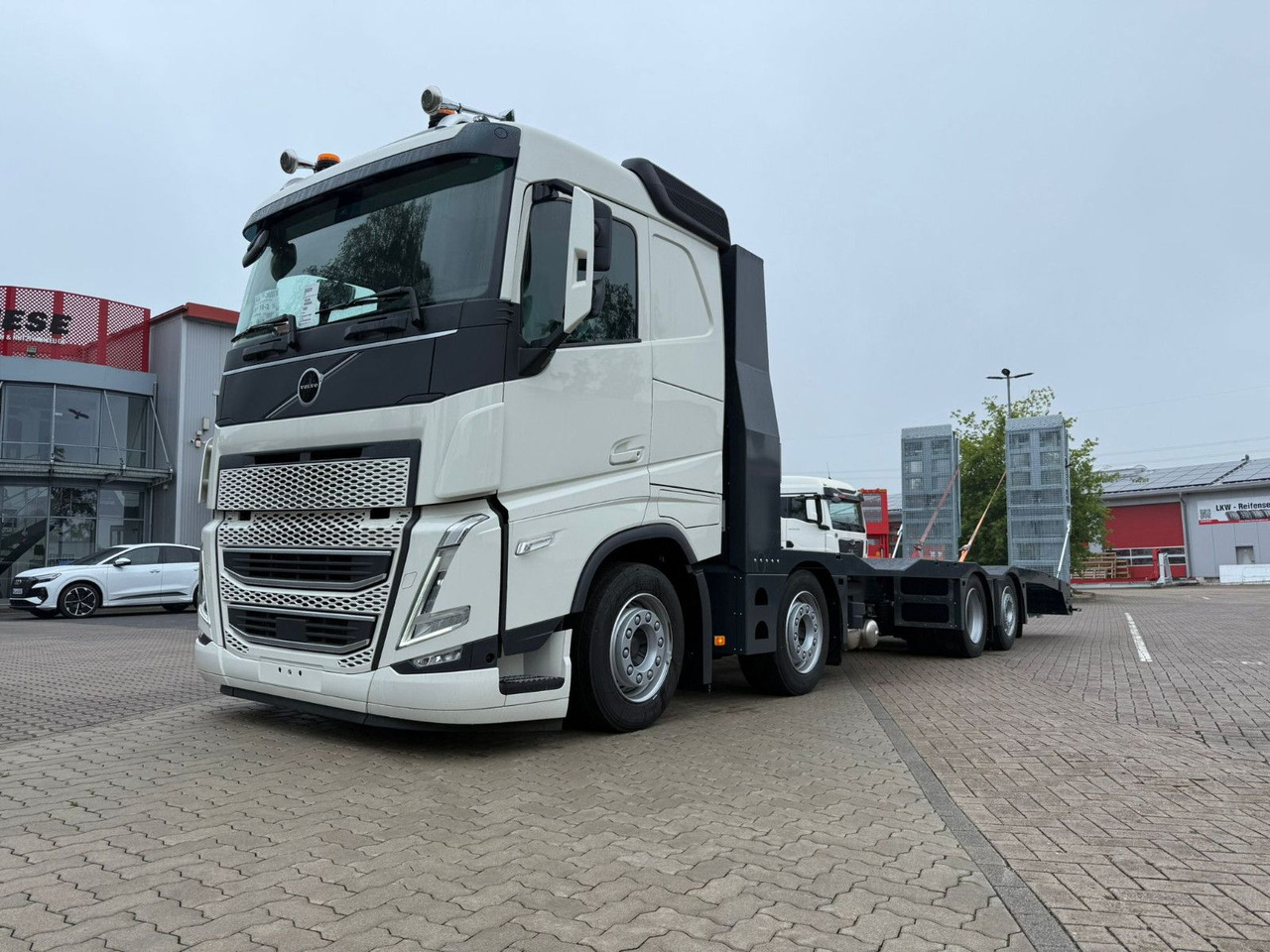 Volvo Arbeitsbühnen Baumaschinentransporter mit Rampen - Biltransportbil lastbil: bild 4 Volvo Arbeitsbühnen Baumaschinentransporter mit Rampen - Biltransportbil lastbil: bild 4