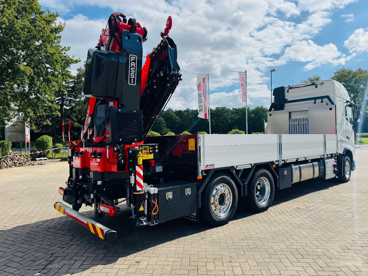 Leasa  Volvo FH 540 6x2 Container Fassi F545 Heck Volvo FH 540 6x2 Container Fassi F545 Heck: bild 7