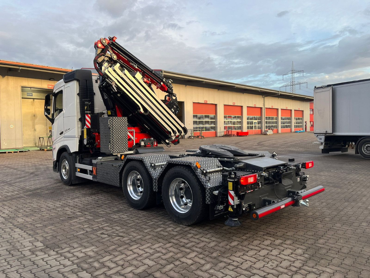 Volvo FH500 6x2 mit Fassi F545 2.27 JIB Winde sofort - Kranbil: bild 4 Volvo FH500 6x2 mit Fassi F545 2.27 JIB Winde sofort - Kranbil: bild 4