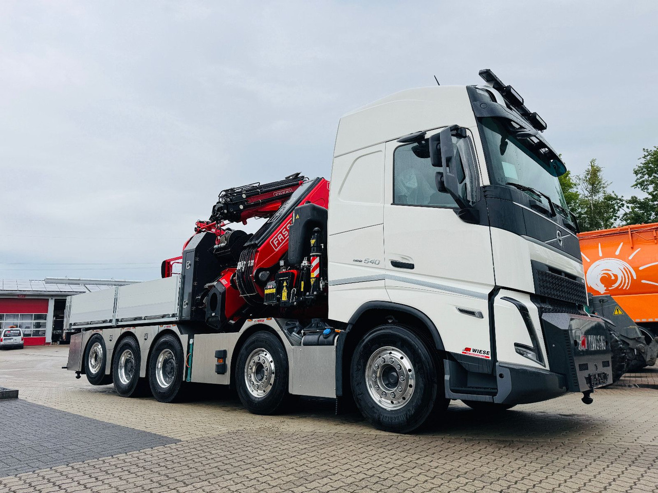 Volvo FH540 10x4 mit F1150 Ladekran, Sattelzugmaschine - Flakbil, Kranbil: bild 2 Volvo FH540 10x4 mit F1150 Ladekran, Sattelzugmaschine - Flakbil, Kranbil: bild 2