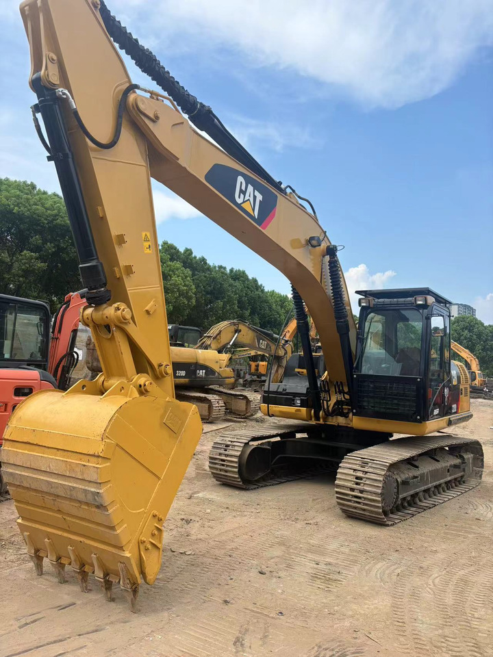 CATERPILLAR 320D - Grävmaskin: bild 1 CATERPILLAR 320D - Grävmaskin: bild 1
