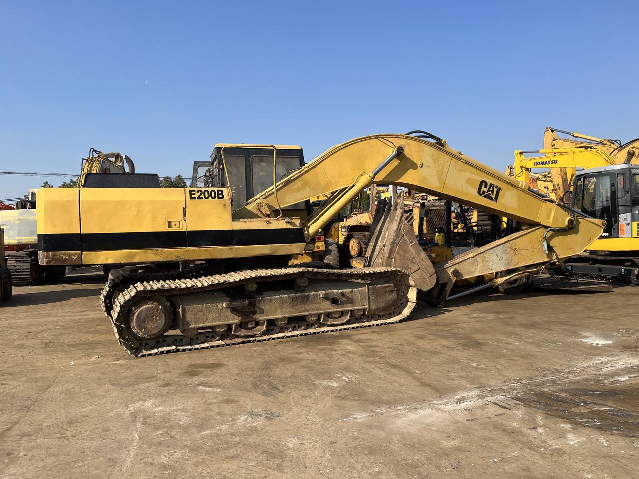 CATERPILLAR E200 - Grävmaskin: bild 1 CATERPILLAR E200 - Grävmaskin: bild 1