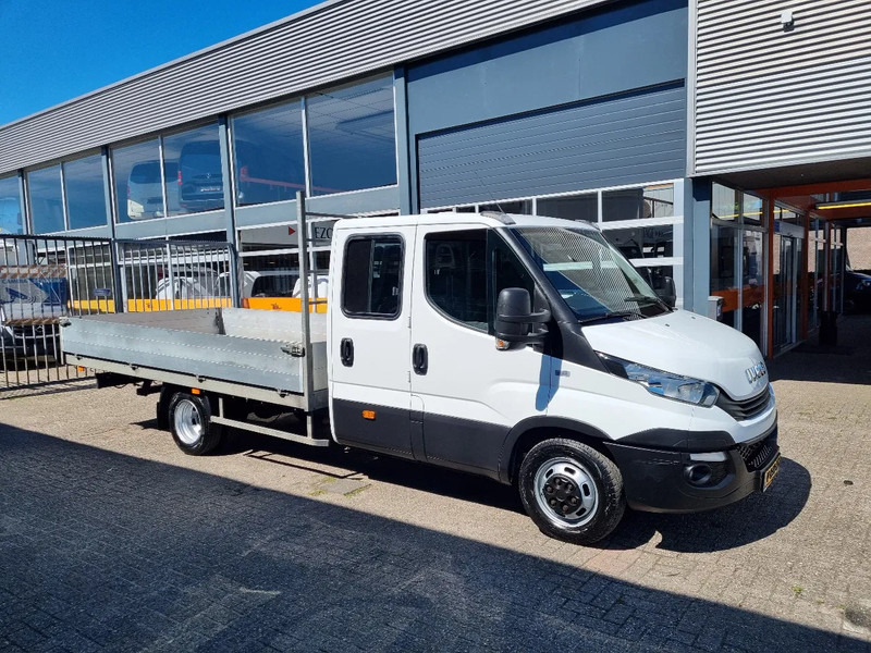 Iveco Daily 35C18 3.0D DC 6 zits Open laadbak 4.10m EURO 6 - Transportbil med flak, Dubbelhytt transportbil: bild 1 Iveco Daily 35C18 3.0D DC 6 zits Open laadbak 4.10m EURO 6 - Transportbil med flak, Dubbelhytt transportbil: bild 1