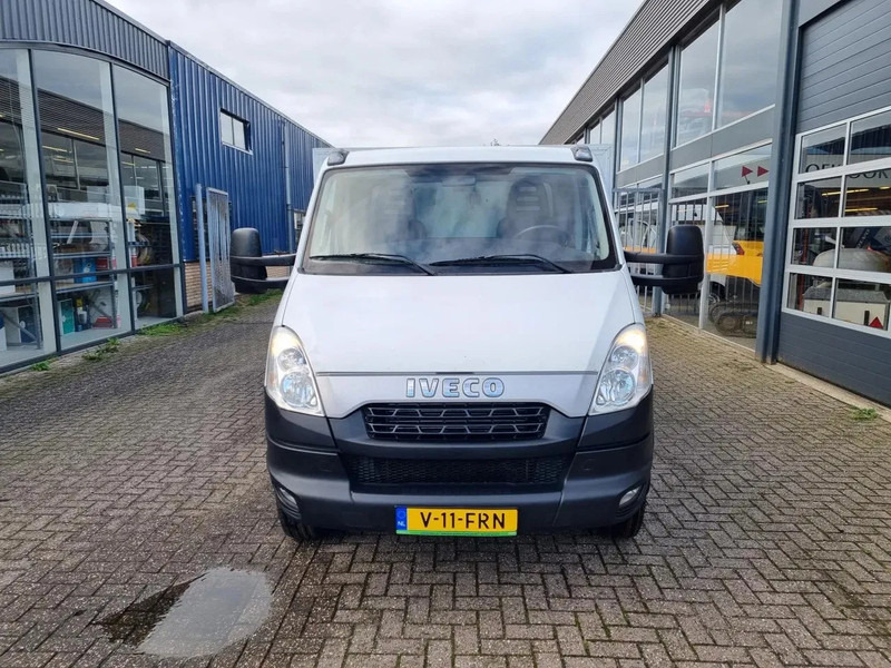 Iveco Daily 70C21 3.0D/ 204PS/ Radstand 475 cm/ Openlaadbak 4m - Transportbil med flak: bild 3 Iveco Daily 70C21 3.0D/ 204PS/ Radstand 475 cm/ Openlaadbak 4m - Transportbil med flak: bild 3