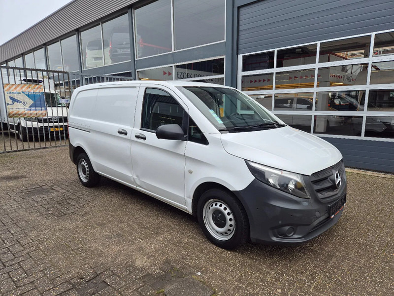 Mercedes-Benz Vito 111 CDI EURO 6 Airco/ PDC/ Navi/ Werkplaatinrichting - Små skåpbil: bild 1 Mercedes-Benz Vito 111 CDI EURO 6 Airco/ PDC/ Navi/ Werkplaatinrichting - Små skåpbil: bild 1