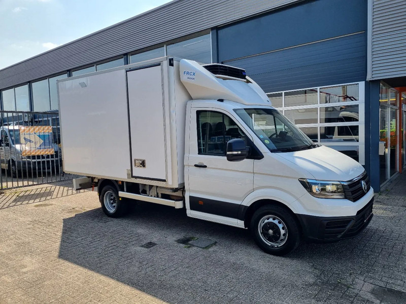 Volkswagen Crafter 50 2.0 TDI Kuhlkoffer/ Carrier Xarios 350/ -20C/+20C GVW 3500 kg - Kylbil: bild 1 Volkswagen Crafter 50 2.0 TDI Kuhlkoffer/ Carrier Xarios 350/ -20C/+20C GVW 3500 kg - Kylbil: bild 1