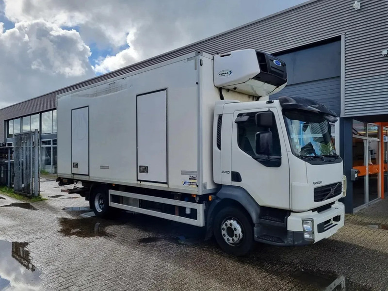 Volvo FL 12.220 Kuhlkoffer/ Carrier Supra 850 MULTITEMP -30+30/ LBW - Kylbil lastbil: bild 1 Volvo FL 12.220 Kuhlkoffer/ Carrier Supra 850 MULTITEMP -30+30/ LBW - Kylbil lastbil: bild 1