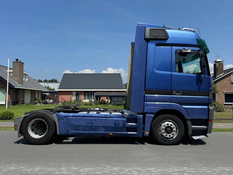 Mercedes-Benz Actros 1848 V8 EPS 3 PEDAL WITH RETARDER AND AIRCO - Dragbil: bild 3 Mercedes-Benz Actros 1848 V8 EPS 3 PEDAL WITH RETARDER AND AIRCO - Dragbil: bild 3
