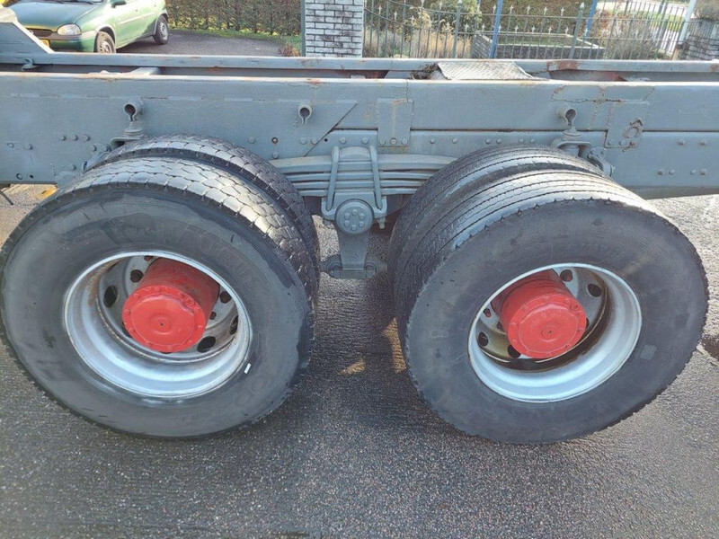 Interior photo 1: Chassi lastbil MAN 26.463 6X4 CHASSIS