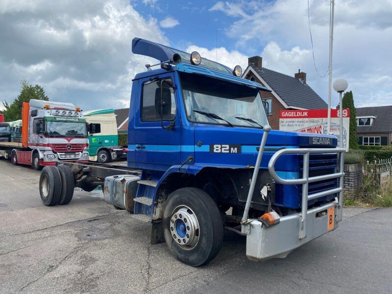 Scania T82 T 82 4x2 CHASSIS FULL STEEL SUSPENSION - Chassi lastbil: bild 3 Scania T82 T 82 4x2 CHASSIS FULL STEEL SUSPENSION - Chassi lastbil: bild 3