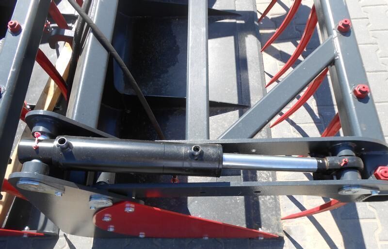 Metal-Technik Łycho-krokodyl 1,6 m* - Skopa, Utrustning för ensilage för Lantbruksmaskiner: bild 4 Metal-Technik Łycho-krokodyl 1,6 m* - Skopa, Utrustning för ensilage för Lantbruksmaskiner: bild 4