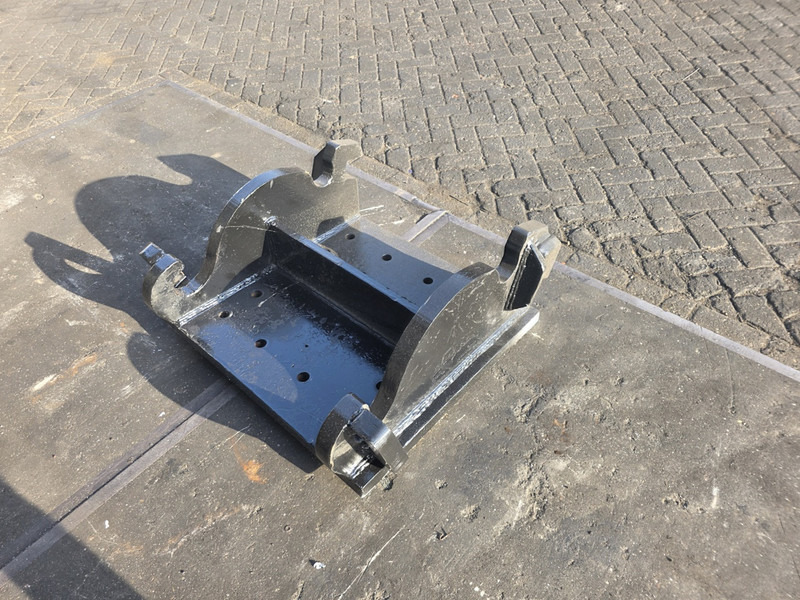 Kopplaat cw 45 adaptor plate verachtert cw 45 breedt - Redskapsfäste för Byggmaskiner: bild 3 Kopplaat cw 45 adaptor plate verachtert cw 45 breedt - Redskapsfäste för Byggmaskiner: bild 3