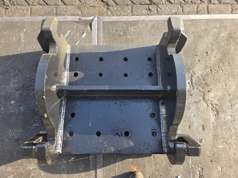 Kopplaat cw 45 adaptor plate verachtert cw 45 breedt - Redskapsfäste för Byggmaskiner: bild 5 Kopplaat cw 45 adaptor plate verachtert cw 45 breedt - Redskapsfäste för Byggmaskiner: bild 5