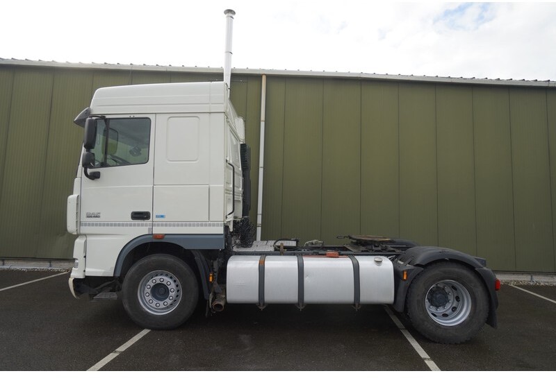 DAF XF 105.460 FT SPACECAB RETARDER PTO - Dragbil: bild 1 DAF XF 105.460 FT SPACECAB RETARDER PTO - Dragbil: bild 1