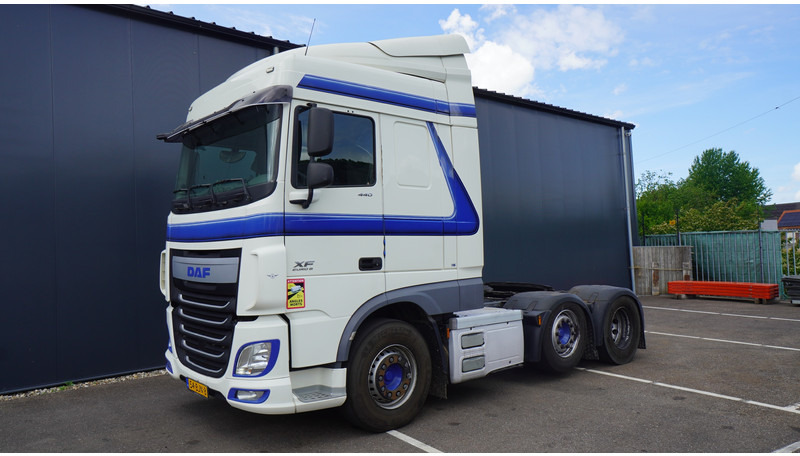 DAF XF 440 6X2 SPACECAB 718.000KM - Dragbil: bild 3 DAF XF 440 6X2 SPACECAB 718.000KM - Dragbil: bild 3