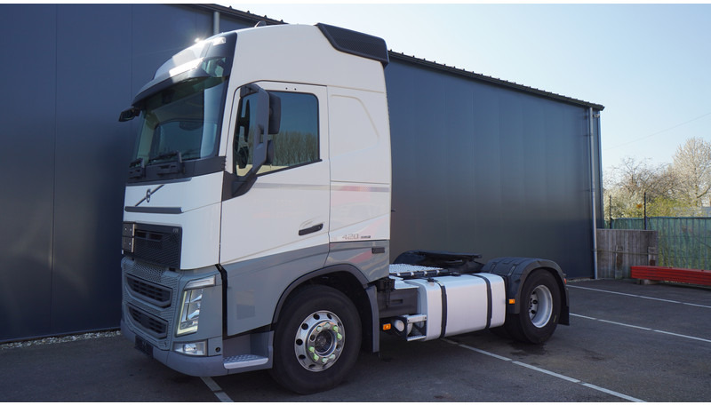Volvo FH 420 ADR 841.000KM EURO 6 - Dragbil: bild 3 Volvo FH 420 ADR 841.000KM EURO 6 - Dragbil: bild 3