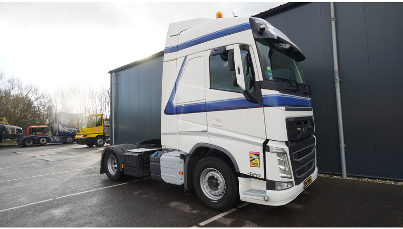 Volvo FH 420 EURO 6 GLOBETROTTER - Dragbil: bild 4 Volvo FH 420 EURO 6 GLOBETROTTER - Dragbil: bild 4