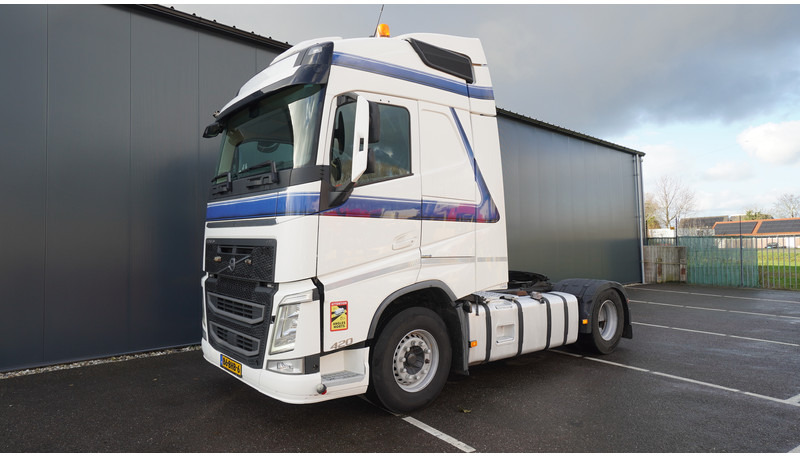 Volvo FH 420 EURO 6 GLOBETROTTER - Dragbil: bild 3 Volvo FH 420 EURO 6 GLOBETROTTER - Dragbil: bild 3