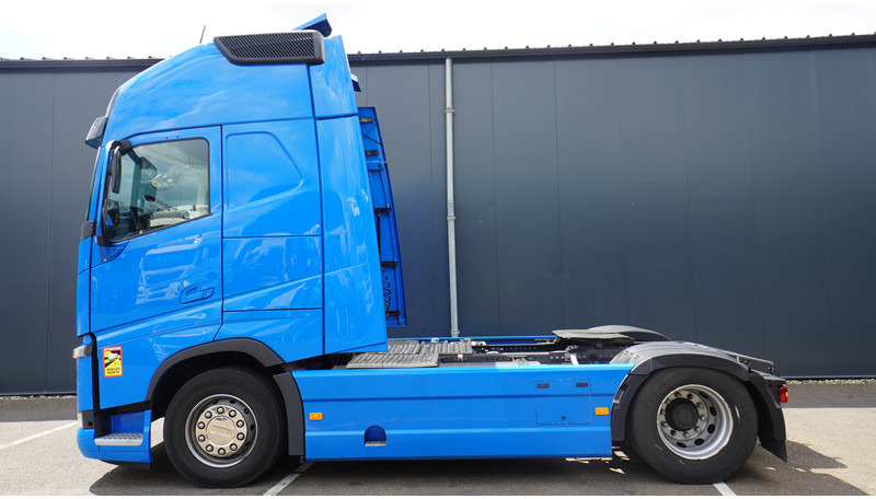 Volvo FH 460 LNG GLOBETROTTER TRUCK WITH 839.000KM - Dragbil: bild 1 Volvo FH 460 LNG GLOBETROTTER TRUCK WITH 839.000KM - Dragbil: bild 1