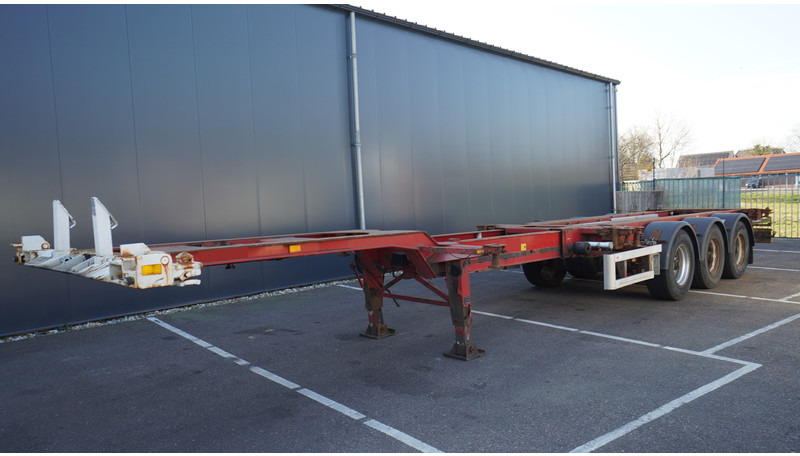 Renders 3 AXLE EXTENDABLE CONTAINER TRANSPORT TRAILER - Containerbil/ Växelflak semitrailer: bild 2 Renders 3 AXLE EXTENDABLE CONTAINER TRANSPORT TRAILER - Containerbil/ Växelflak semitrailer: bild 2