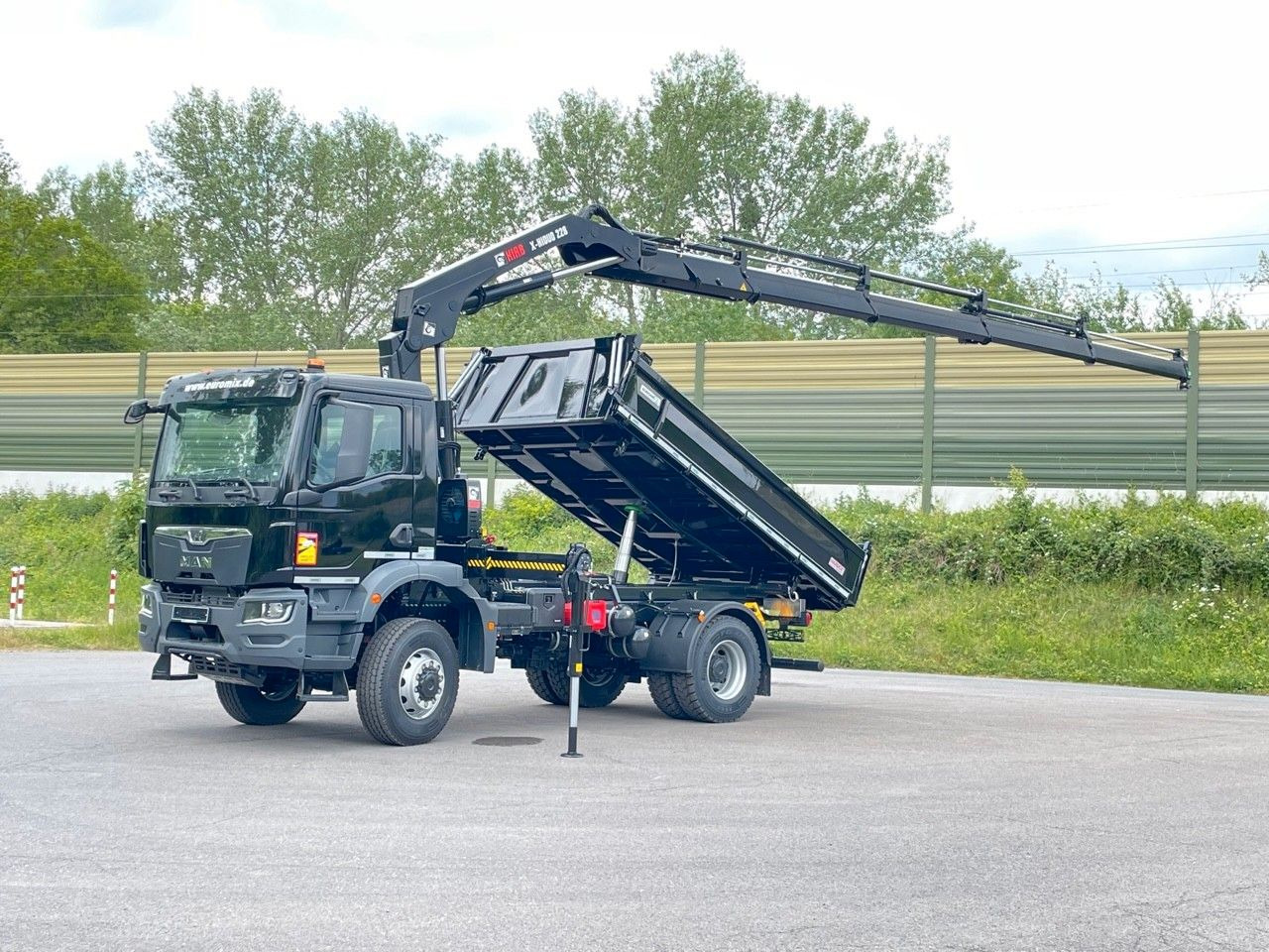 MAN TGM 18.320 4x4 Euro6e Hiab X Hiduo 228-4 - Tippbil lastbil, Kranbil: bild 1 MAN TGM 18.320 4x4 Euro6e Hiab X Hiduo 228-4 - Tippbil lastbil, Kranbil: bild 1